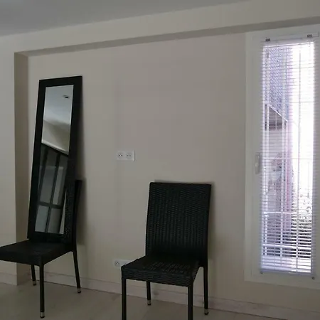 Appartement Grand Loft Chic Et Moderne, Deco Industrielle *